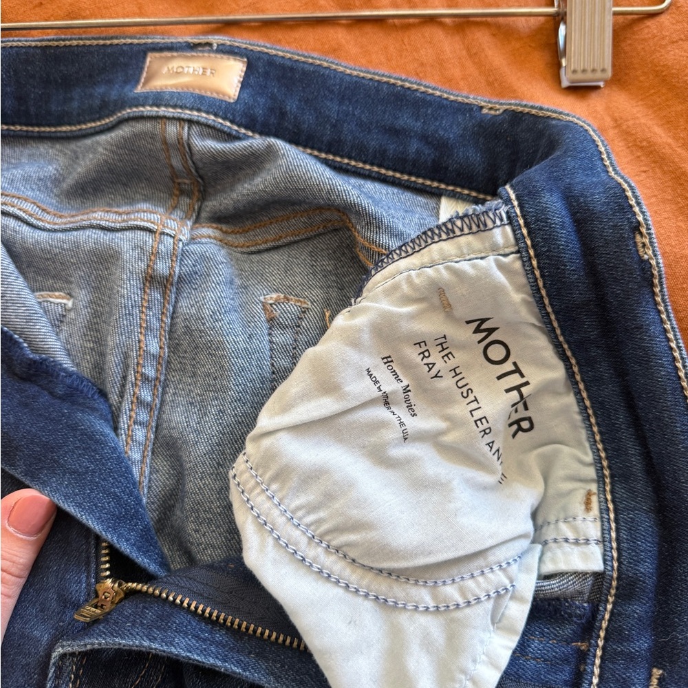 MOTHER The Hustler Ankle Fray Dark Blue Jeans - Picture 5 of 7